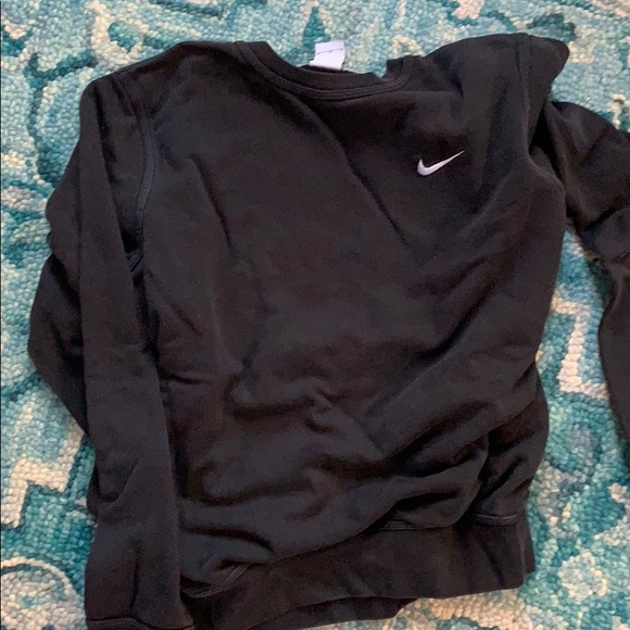 Nike Tops - Black sweatshirt